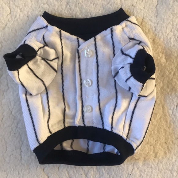 🎉HP🎉 | MLB | Genuine New York Yankee Striped Pet / Dog Baseball Jersey Size XS - Picture 2 of 12